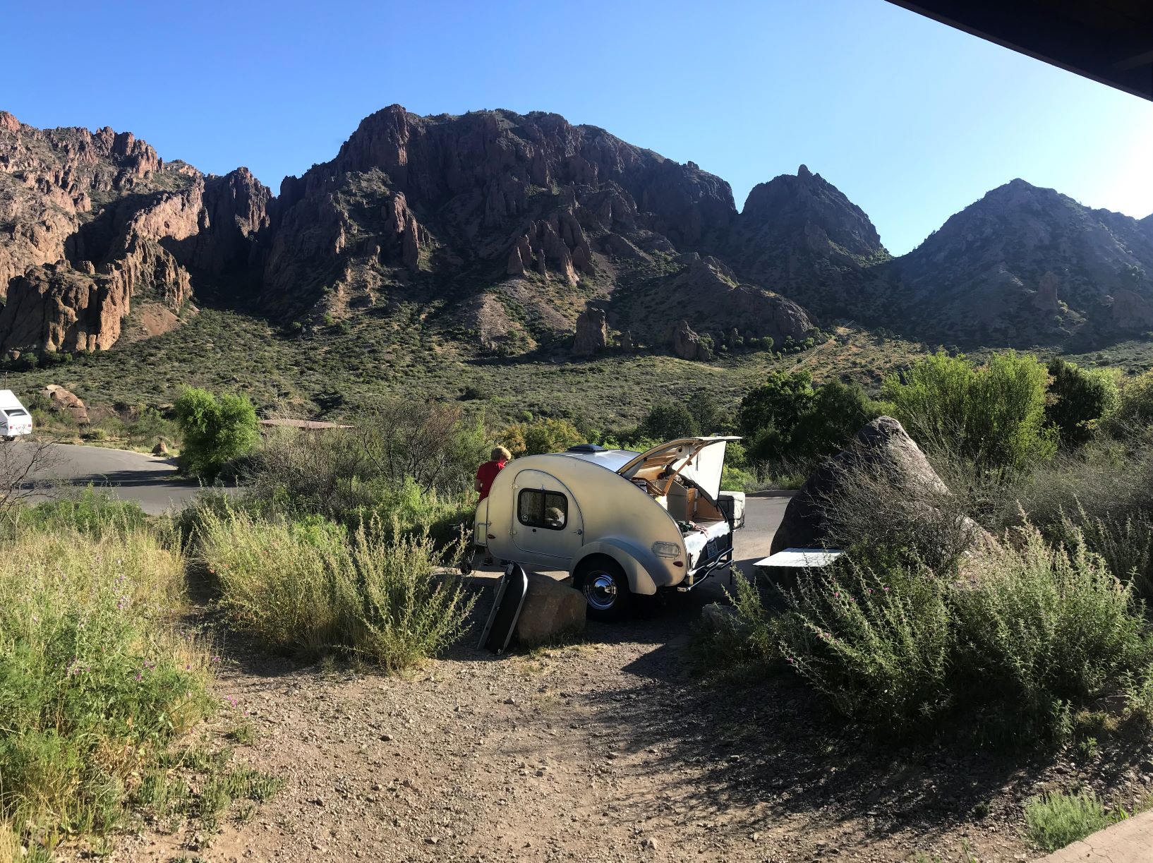 smaller chisos basin view.JPG